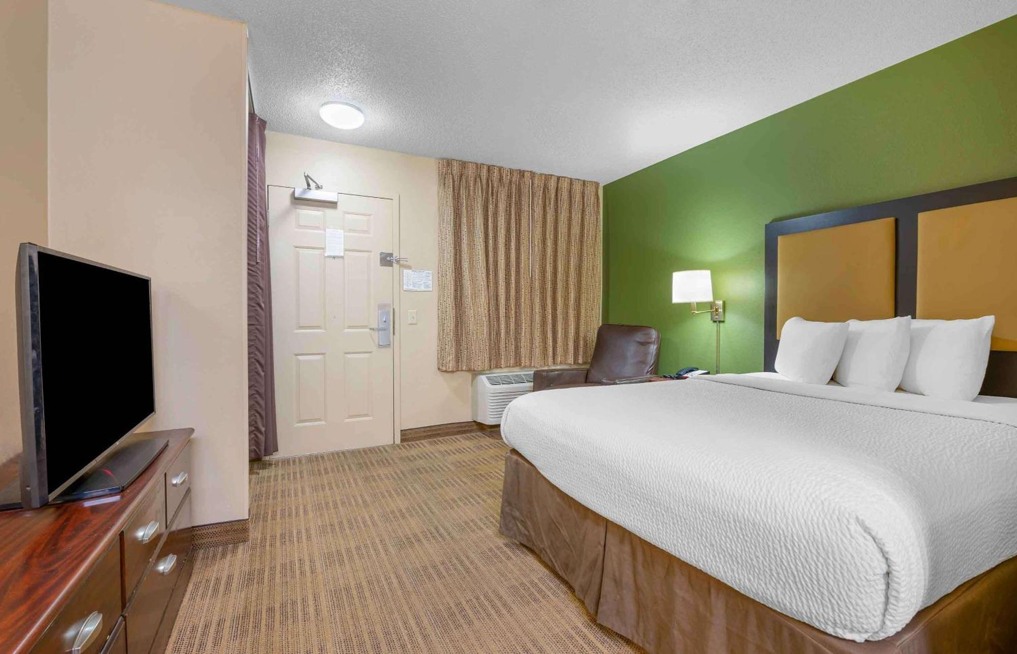 Extended Stay America Select Suites - Jacksonville - Southside - St Johns Towne Ctr Exterior photo